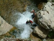 Salto descenso cañones barranquismo Río Verde Granada